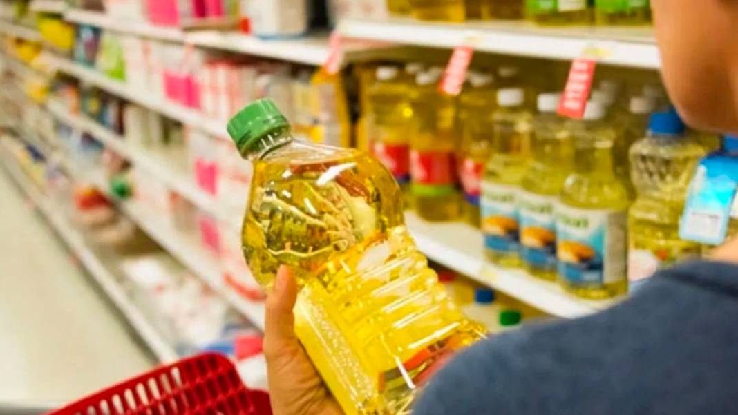 Bu market bedava 5 litrelik ayçiçek yağı dağıtıyor 3